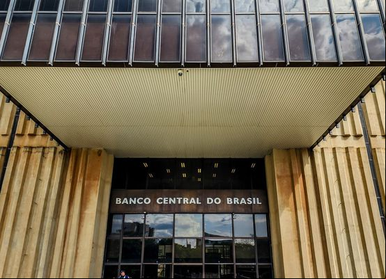 Copom eleva juros básicos da economia para 13,25% ao ano