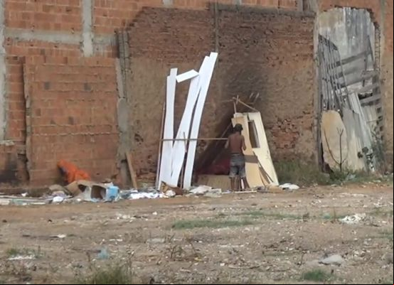 Moradores denunciam homem que estaria matando e comendo cachorros em Irecê