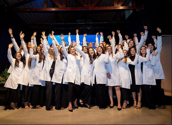 Prefeito Junior Marabá celebra início da primeira turma de Medicina do município